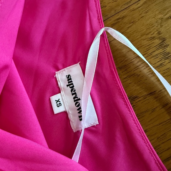 Superdown Crystal Pink One-Shoulder mini dress - Picture 6 of 10